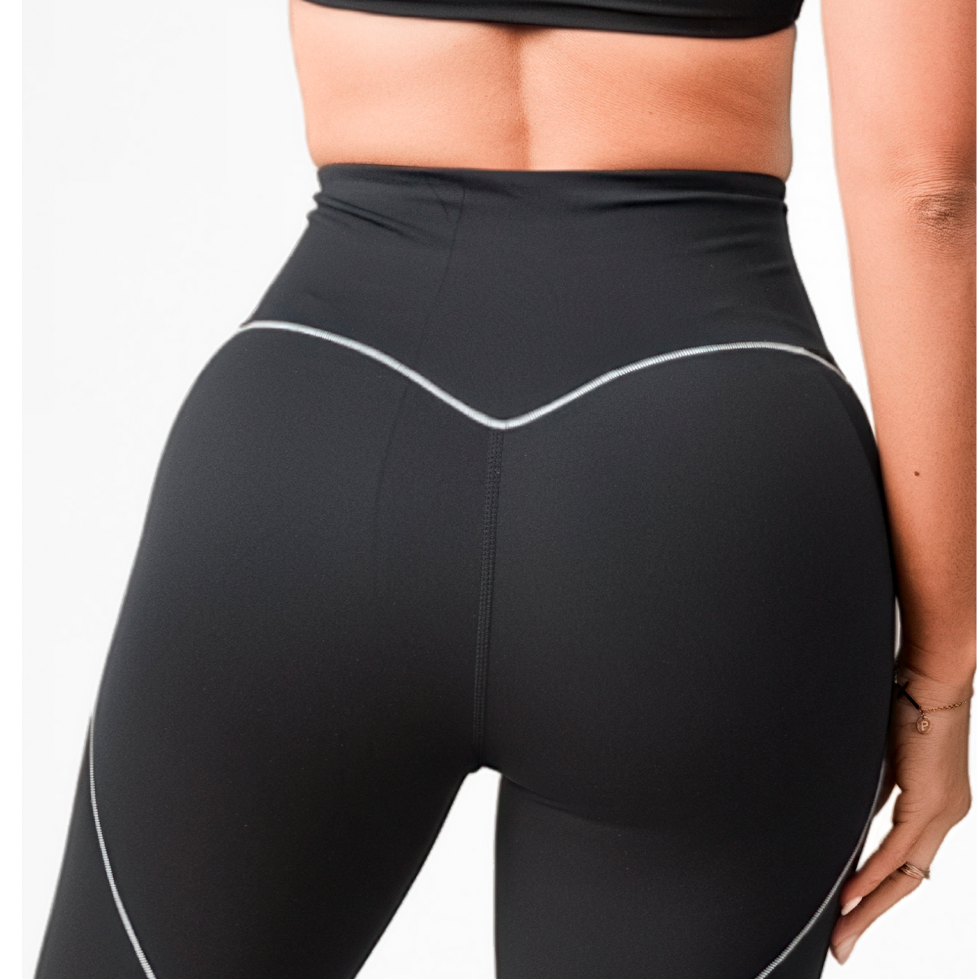 TRACE SCULPT SHORTS